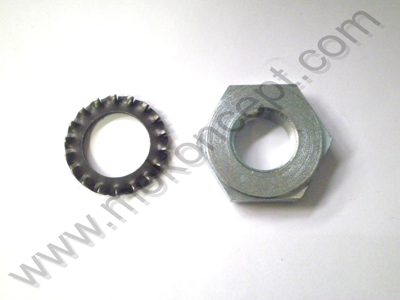 Ecrou fixation volant + rondelle