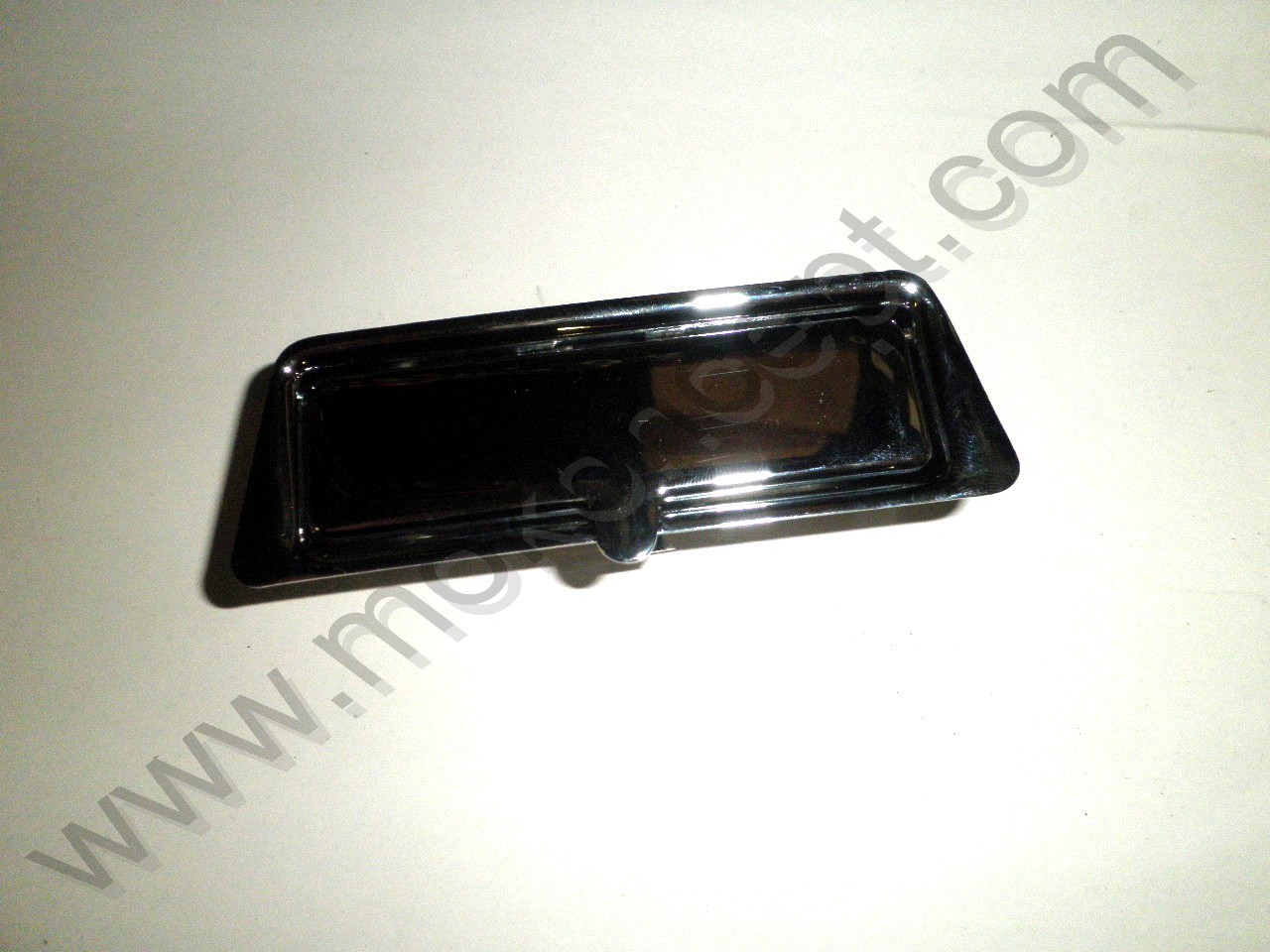 Cendrier tableau de bord avec couvercle