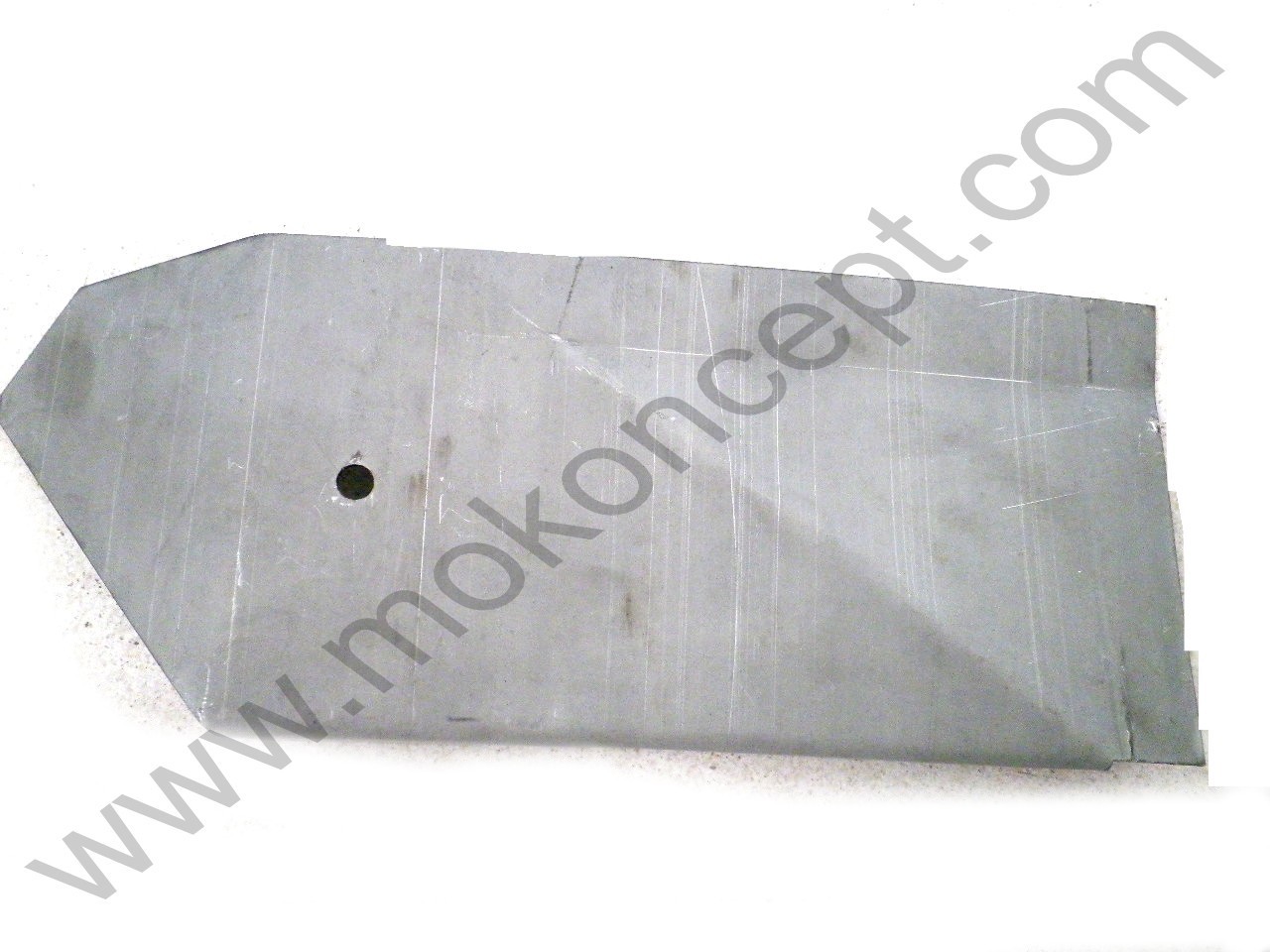 Tôle renfort passage de roue avd